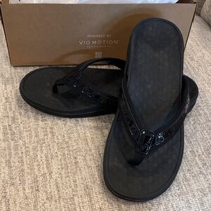 Vionic Cassandra Black Women's Sandals